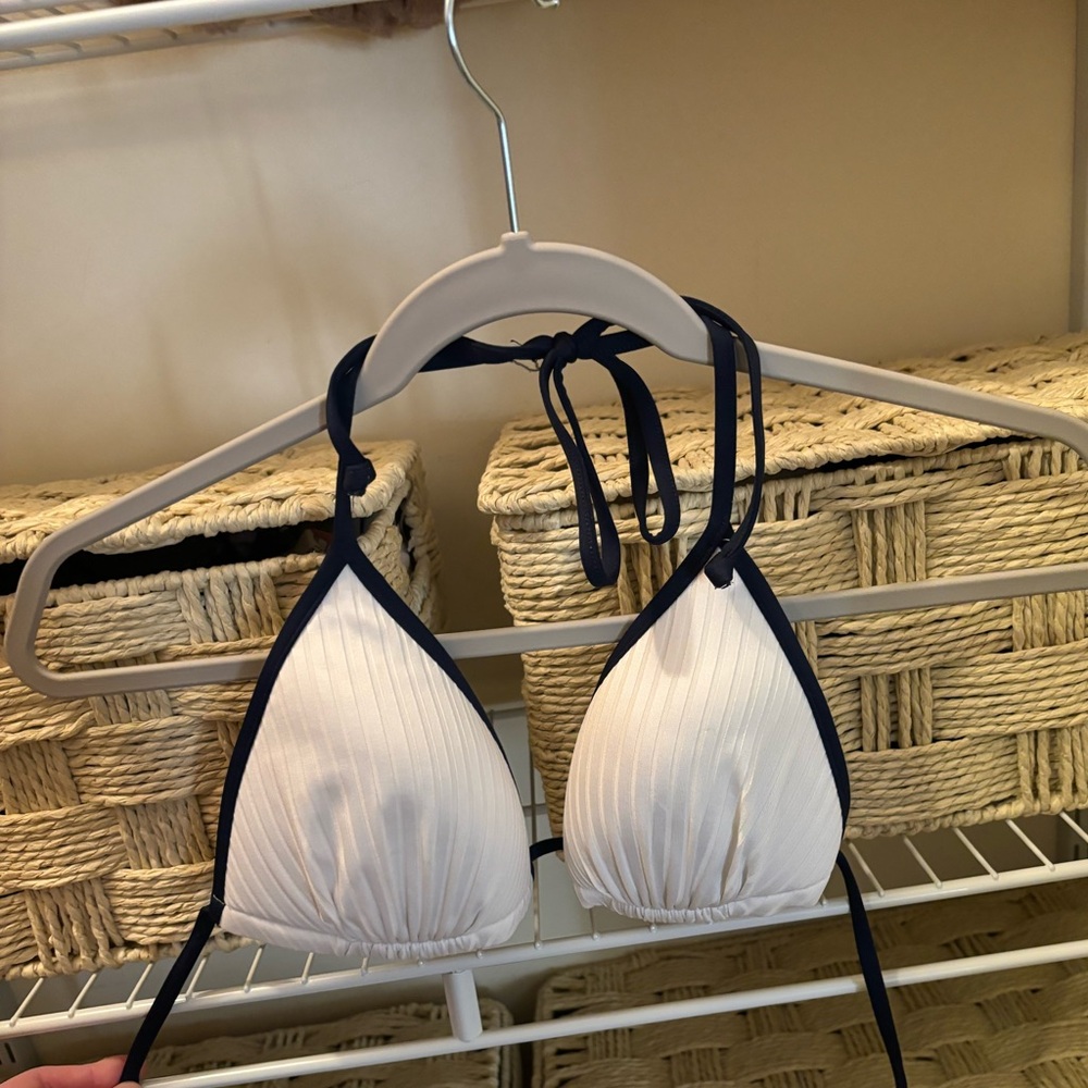 H&M bathing suit top